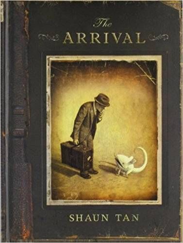 book cover of the arrival by shaun tan