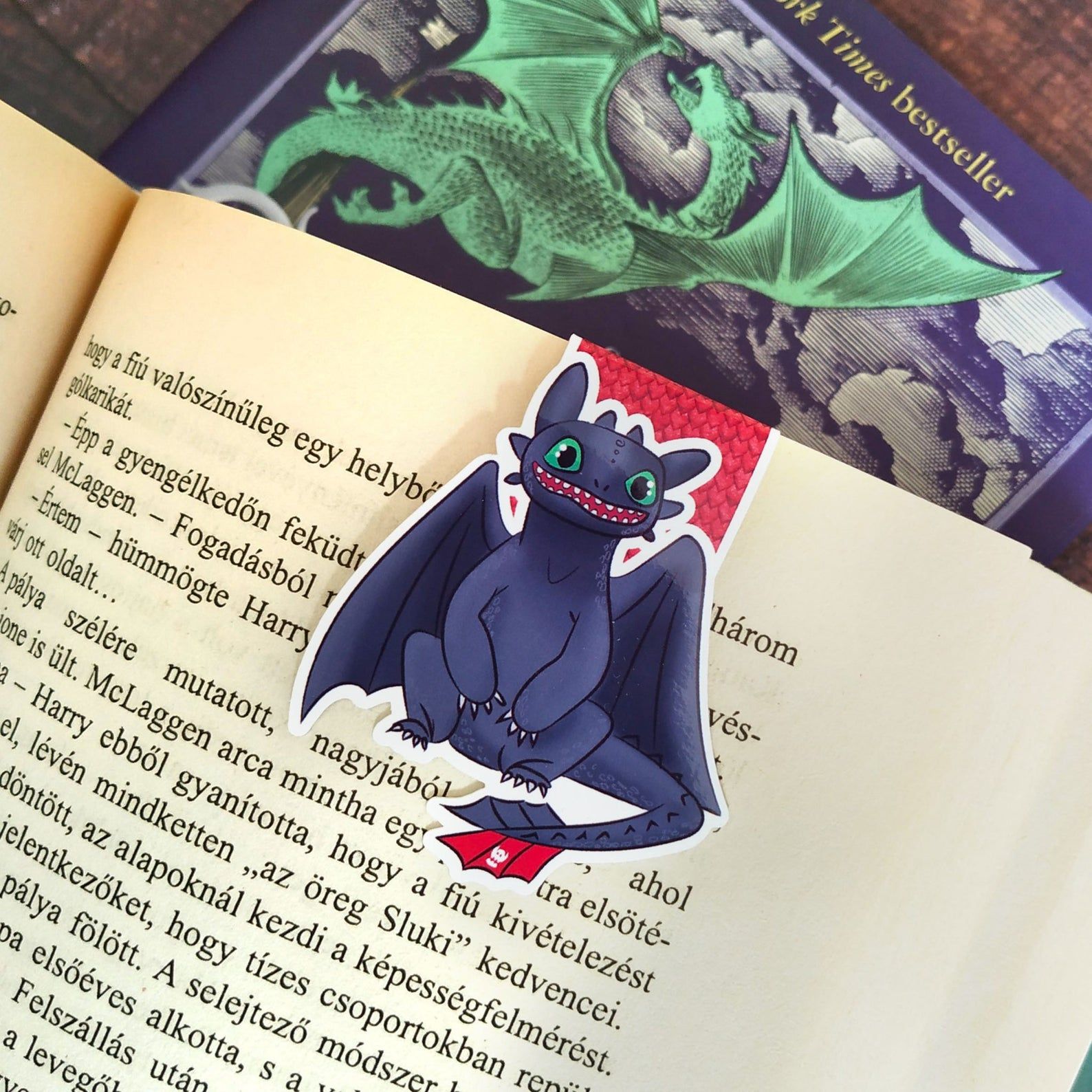 Magnetic Toothless bookmark