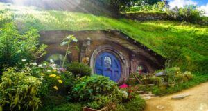 a photo of a hobbit hole from the movie set