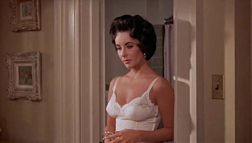 Elizabeth Taylor in Cat on a Hot Tin Roof