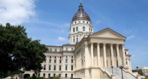 image of the Kansas state capitol